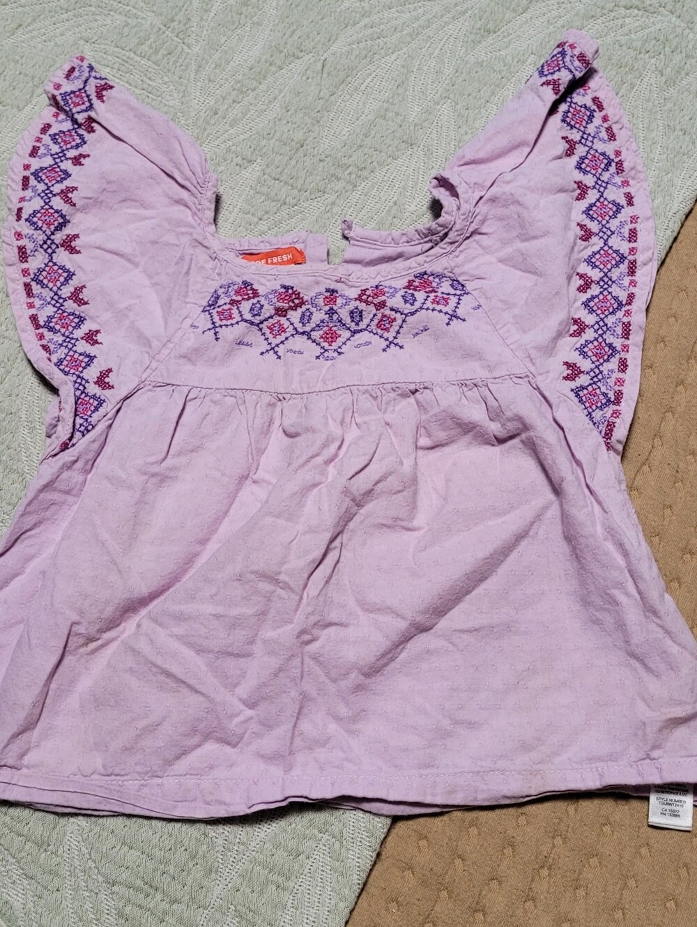 💚Free In Any Bundle Over $10 Lavender Embroidered Flutter Sleeve Top